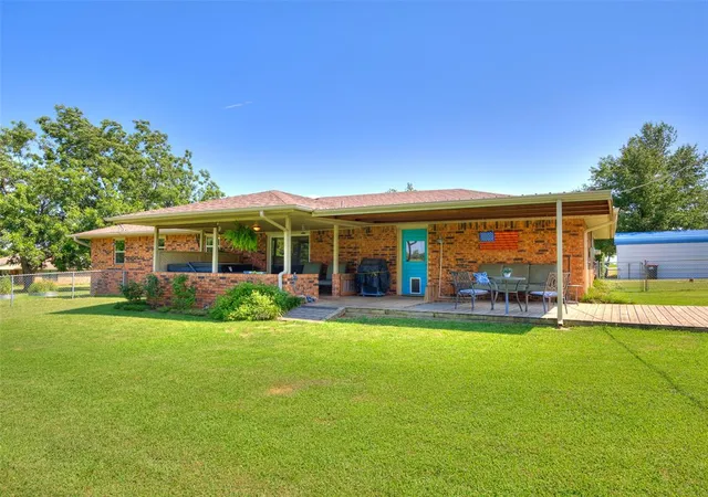 Photo 4 of Sale Pending at 19865 NE 10th Street, Harrah, OK 73045 | MLS# 1242304 | Listing updated on 2026-08-31