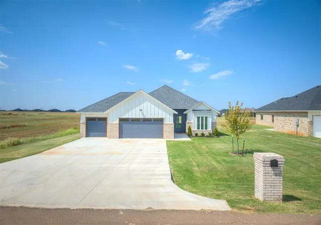 2nd image of 29763 Jade St, Cashion, OK 73016 | MLS# 1242311