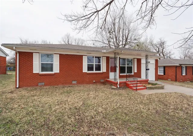 2nd image of 2209 Flannery Dr, Oklahoma City, OK 73110 | MLS# 1242324