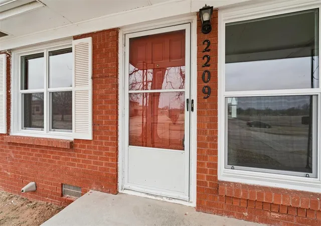 4th image of 2209 Flannery Dr, Oklahoma City, OK 73110 | MLS# 1242324