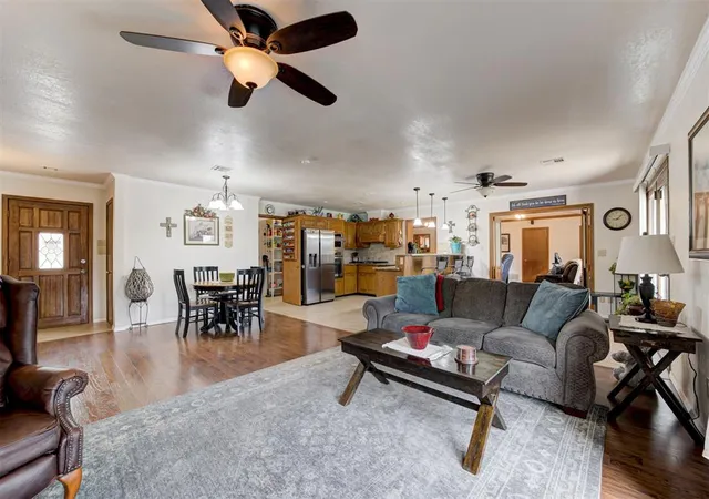 5th image of 20555 Ember Ln, Harrah, OK 73045 | MLS# 1242330