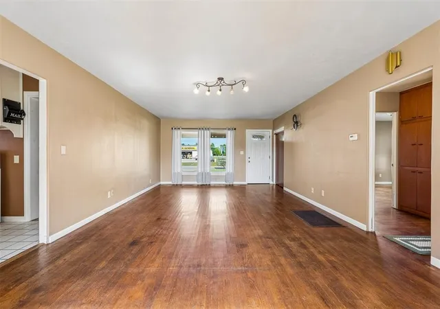 Photo 3 of Sale Pending at 417 S Grand St, Crescent, OK 73028 | MLS# 1242332 | Listing updated on 2026-08-26