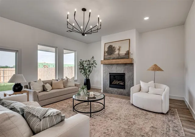 2nd image of 16105 Navarra Wy, Oklahoma City, OK 73170 | MLS# 1242336