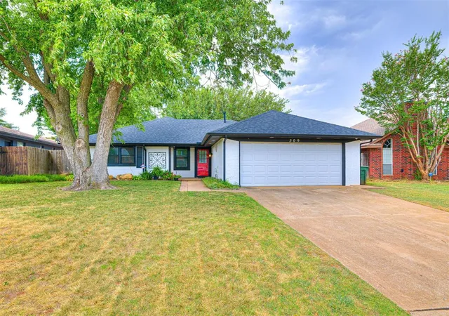 Photo 1 of Sale Pending at 509 Old English Rd, Edmond, OK 73003 | MLS# 1242347 | Listing updated on 2026-09-03