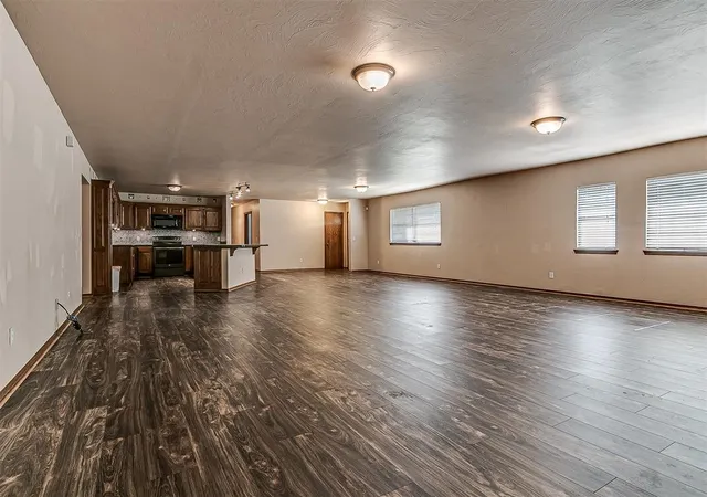 3rd image of 2905 N Henney Rd, Choctaw, OK 73020 | MLS# 1242355