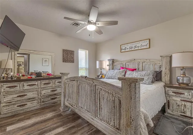 5th image of 1006 Stonegate Dr, Weatherford, OK 73096 | MLS# 1242356