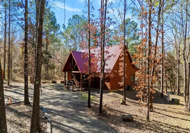 2nd image of 121 Ironwood Rd, Broken Bow, OK 74728 | MLS# 1242369