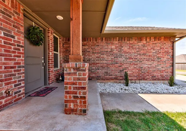 Photo 3 of Sale Pending at 4804 Crystal Hl Dr, Oklahoma City, OK 73179 | MLS# 1242372 | Listing updated on 2026-08-10