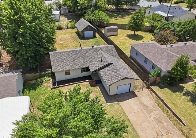 5th image of 102 Belisle Ave, Yukon, OK 73099 | MLS# 1242381