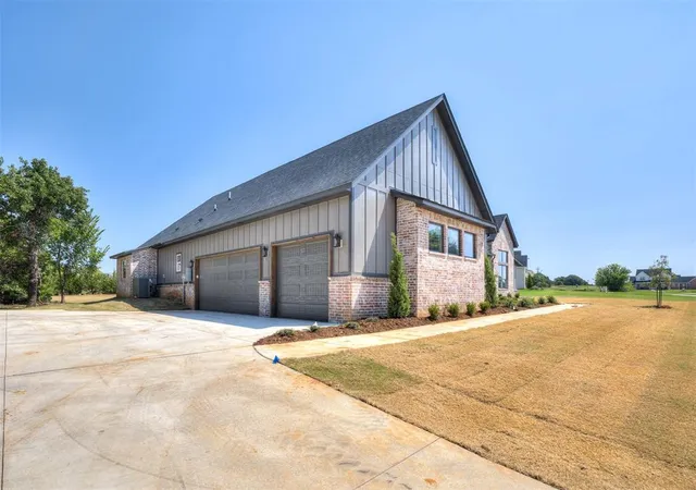 image of 14117 North Ridge Dr, Choctaw, OK 73020 | MLS# 1242396