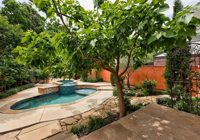 Photo 3 of Single family home for sale at 412 Nw 35th Street, Oklahoma City, OK 73118 | MLS# 1242405 | Listing updated on 2026-08-05