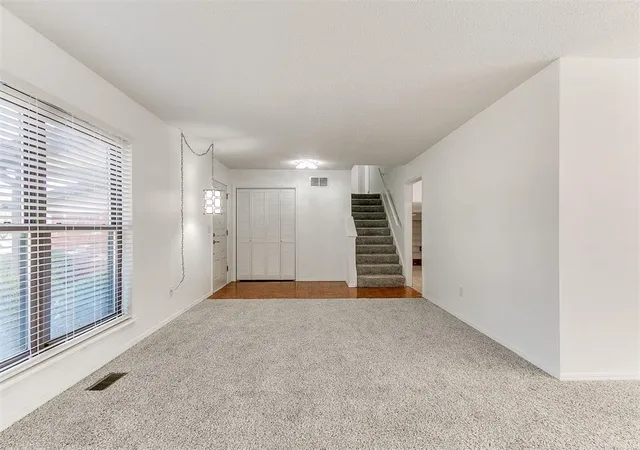 4th image of 11708 Oakdale St, Yukon, OK 73099 | MLS# 1242416