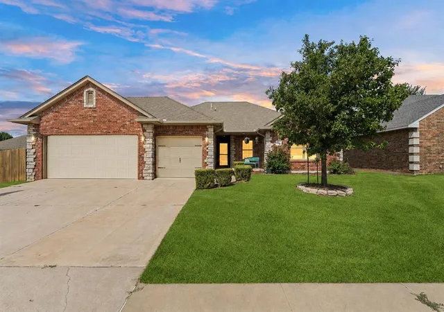 Photo 1 of Single family home for sale at 709 Blue Ridge Rd, Moore, OK 73160 | MLS# 1242425 | Listing updated on 2026-08-31