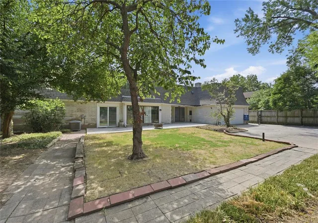 2nd image of 1814 Brookhaven Blvd, Norman, OK 73072 | MLS# 1242427