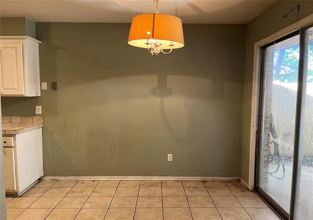 5th image of 736 Red Oak Ter, Edmond, OK 73003 | MLS# 1242429