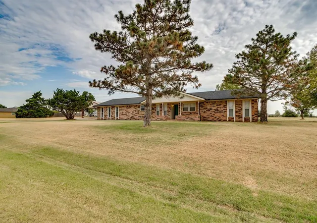 3rd image of 4521 Zella Way Ne, Piedmont, OK 73078 | MLS# 1242433