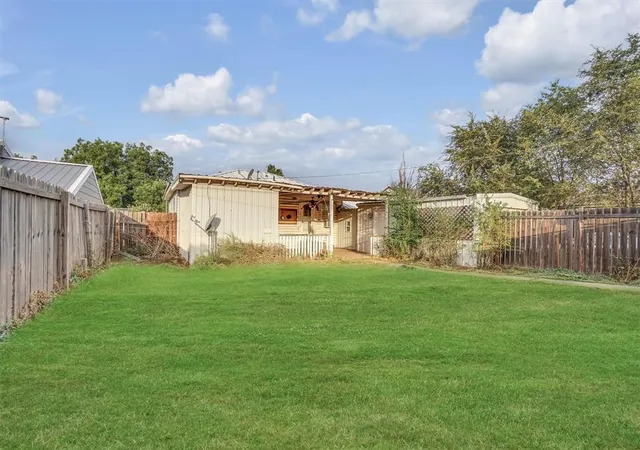 15th image of 108 Central Dr, Sayre, OK 73662 | MLS# 1242441