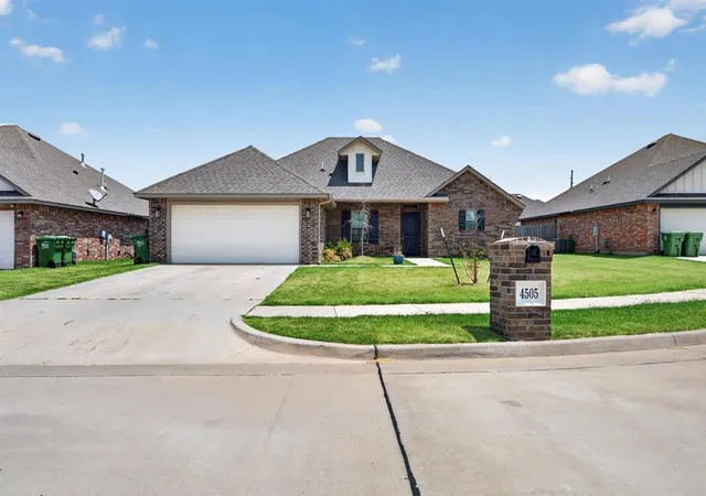1st image of 4505 Black Mesa Ln, Yukon, OK 73099 | MLS# 1242443