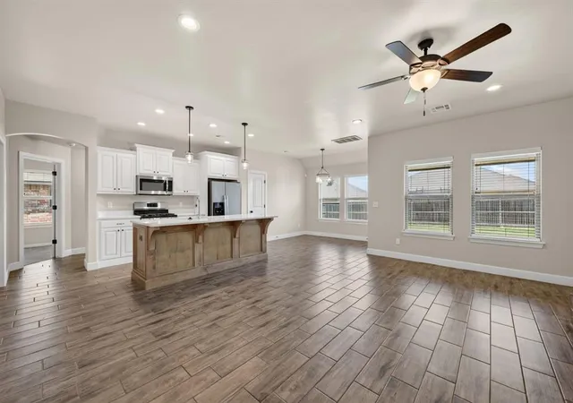 4th image of 4505 Black Mesa Ln, Yukon, OK 73099 | MLS# 1242443