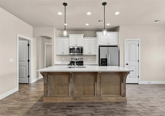 5th image of 4505 Black Mesa Ln, Yukon, OK 73099 | MLS# 1242443