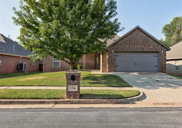 image of 1716 Kamber Ter, Edmond, OK 73003 | MLS# 1242445