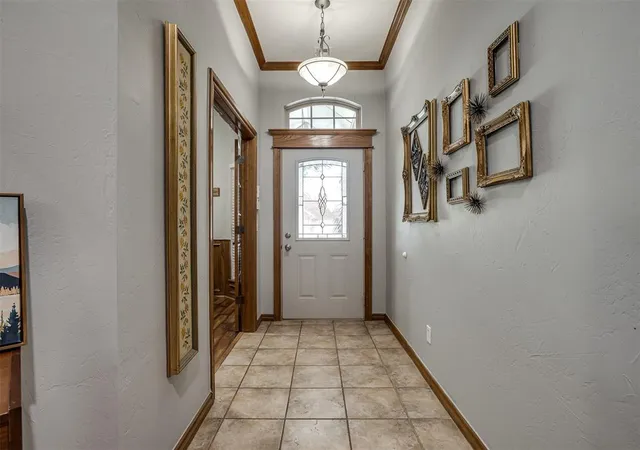 4th image of 912 Regal Rd, Yukon, OK 73099 | MLS# 1242453