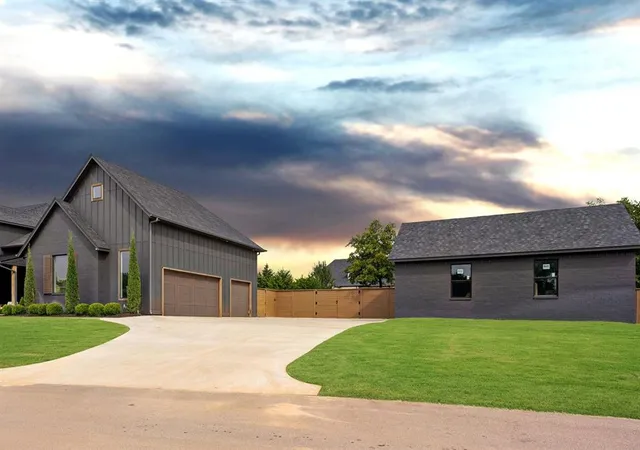 50th image of 391 Old Creek, Edmond, OK 73034 | MLS# 1242459