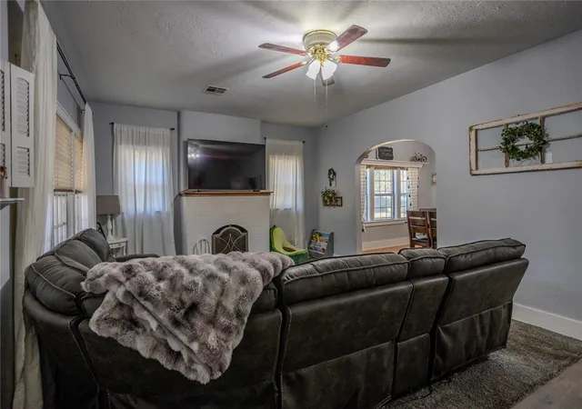 4th image of 524 N 5Th St, Weatherford, OK 73096 | MLS# 1242466