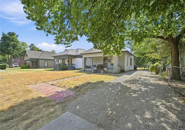 Photo 3 of Single family home for sale at 620 S Ellison Ave, El Reno, OK 73036 | MLS# 1242470 | Listing updated on 2026-08-19