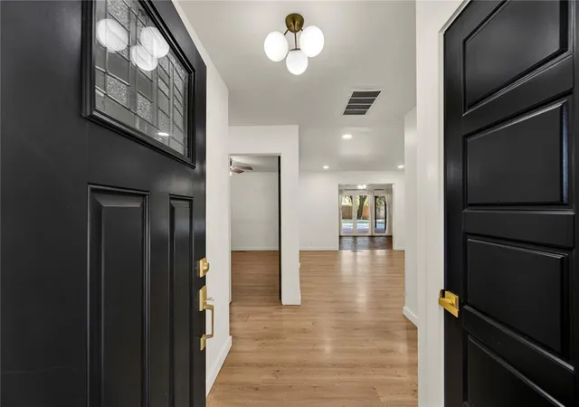 3rd image of 1512 Cruce St, Norman, OK 73069 | MLS# 1242479