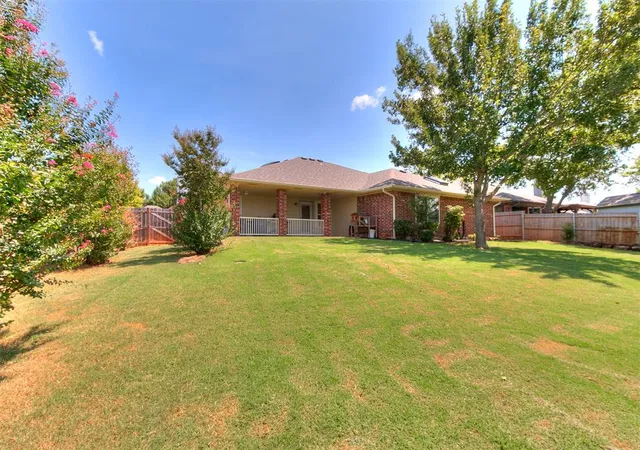 Photo 2 of Single family home for sale at 328 Waterfront Dr, Norman, OK 73071 | MLS# 1242486 | Listing updated on 2026-09-06