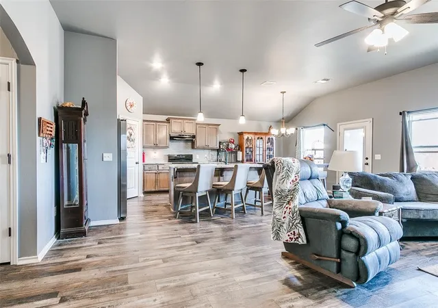 5th image of 416 Kearny Ln, Yukon, OK 73099 | MLS# 1242525