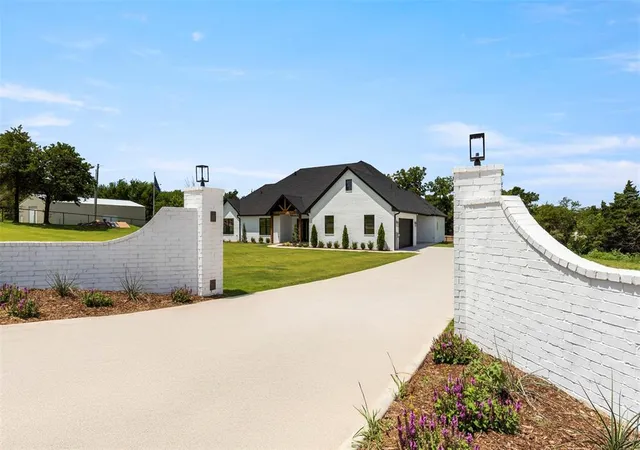 1st image of 2884 Springridge Rd, Guthrie, OK 73044 | MLS# 1242527