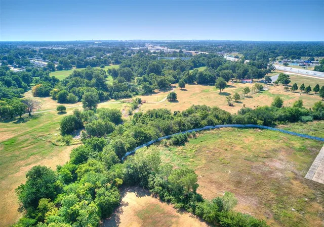 42nd image of 808 Del Haven Dr, Del City, OK 73115 | MLS# 1242531