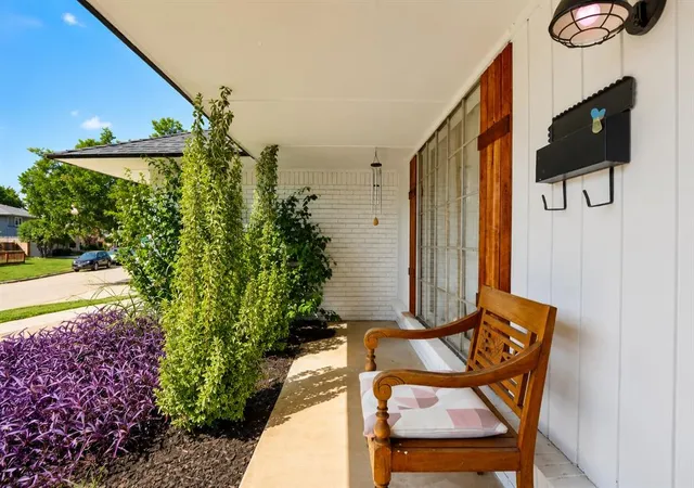 Photo 3 of Single family home for sale at 4733 Nw 62nd Terrace, Oklahoma City, OK 73122 | MLS# 1242539 | Listing updated on 2026-09-07