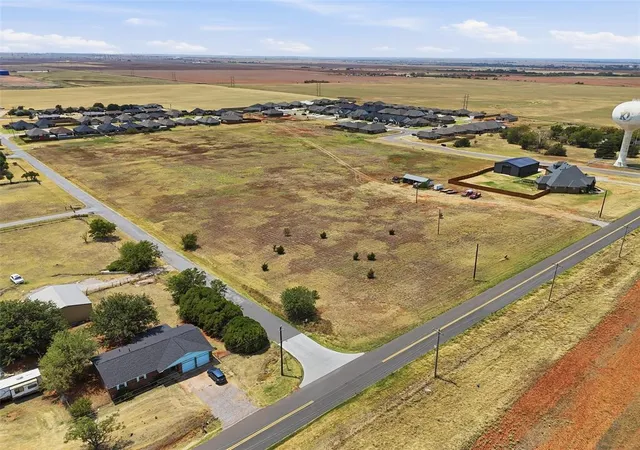 2nd image of Starlite Dr, Kingfisher, OK 73750 | MLS# 1242548