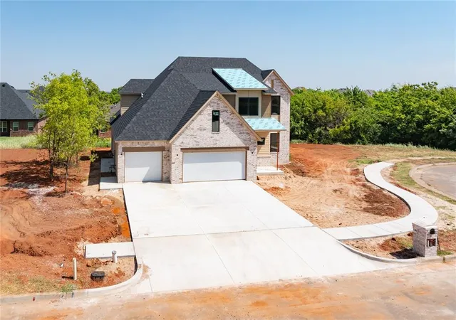 2nd image of 11509 Nw 102nd St, Yukon, OK 73099 | MLS# 1242561