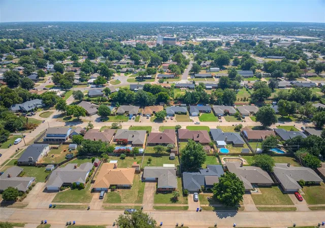 46th image of 2912 Shadybrook Dr, Oklahoma City, OK 73110 | MLS# 1242565