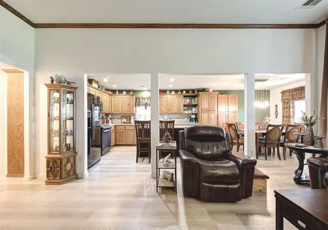 image of 16008 Vicki Dr, Oklahoma City, OK 73170 | MLS# 1242580
