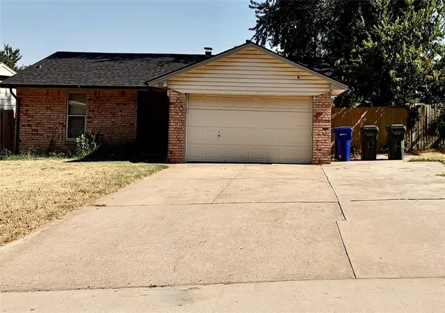 Photo 2 of Single family home for sale at 214 Shadybrook Pl, Oklahoma City, OK 73110 | MLS# 1242585 | Listing updated on 2026-08-31