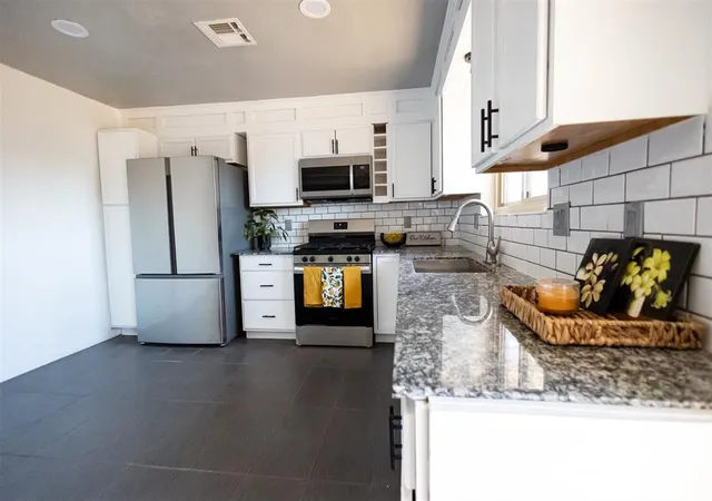 Photo 1 of Single family home for sale at 214 Shadybrook Pl, Oklahoma City, OK 73110 | MLS# 1242585 | Listing updated on 2026-09-23