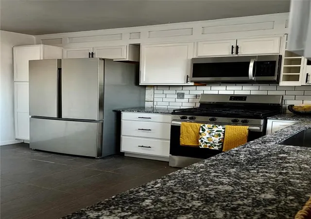 Photo 3 of Single family home for sale at 214 Shadybrook Pl, Oklahoma City, OK 73110 | MLS# 1242585 | Listing updated on 2026-09-23