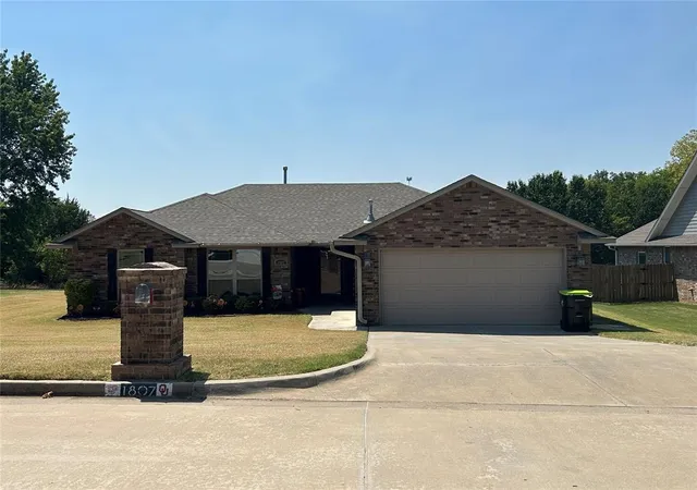 1st image of 1807 Anthony Ave, Purcell, OK 73080 | MLS# 1242587
