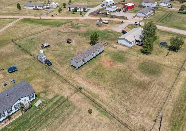 Photo 3 of Sale Pending at 9901 N Gregory Rd, Yukon, OK 73099 | MLS# 1242610 | Listing updated on 2026-08-29