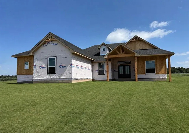 2nd image of 2434 Wolf Creek Bnd, Blanchard, OK 73010 | MLS# 1242612