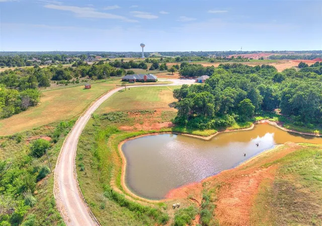 2nd image of 3150 Rolling Hills Dr, Blanchard, OK 73010 | MLS# 1242613