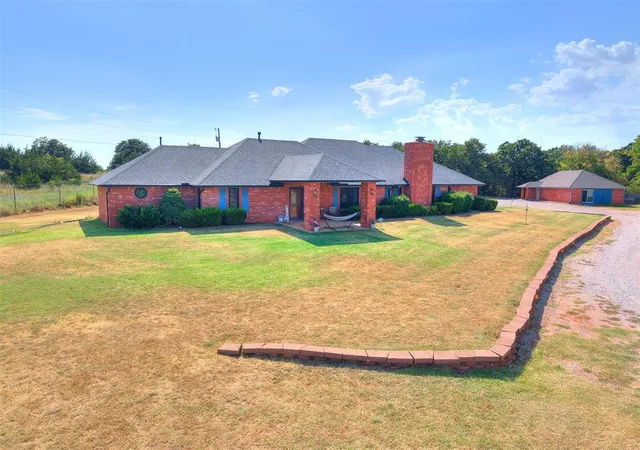 Photo 4 of Sale Pending at 3150 Rolling Hills Dr, Blanchard, OK 73010 | MLS# 1242613 | Listing updated on 2026-09-03