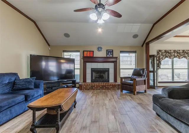 Photo 4 of Sale Pending at 932 NW 171st Place, Edmond, OK 73012 | MLS# 1242615 | Listing updated on 2026-08-14