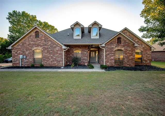 1st image of 8621 Blue Heron Cvs, Edmond, OK 73034 | MLS# 1242626