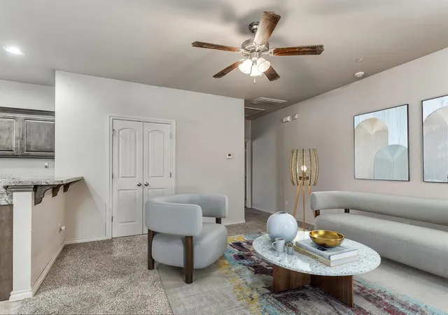 2nd image of 917 Sw 92nd St, Oklahoma City, OK 73139 | MLS# 1242630